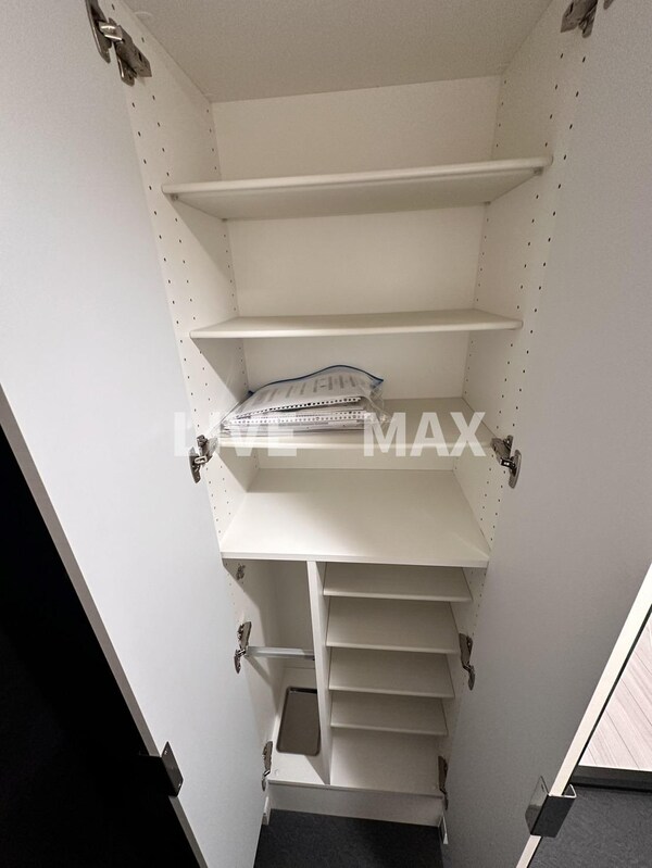 収納(※モデルルーム写真使用。実際は家具家電は付きません。)