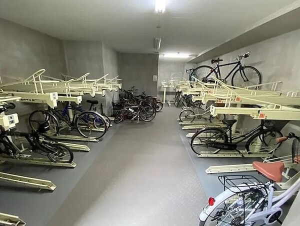 駐車場(駐輪場)