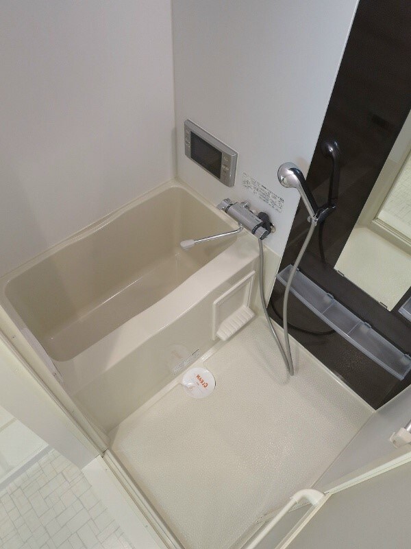 物件内観写真8　(★ＴＶ付の浴室)