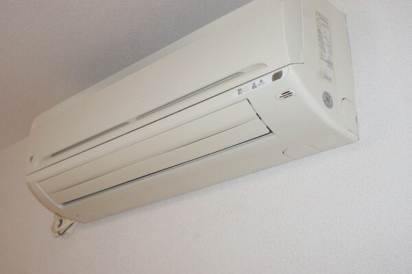 建物設備(エアコン)