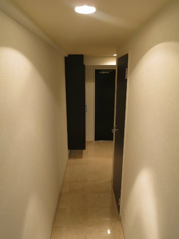 物件内観写真3　(☆玄関)