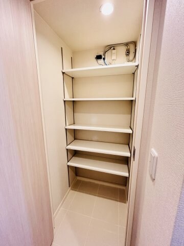 物件内観写真18　(シューズイン「クローゼット)
