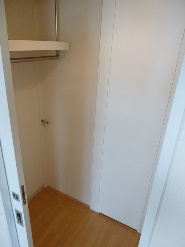 物件内観写真13　(ウォークインクローゼット)