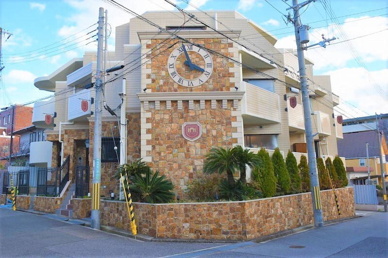 物件外観写真1　(駐車場今なら11000円。)