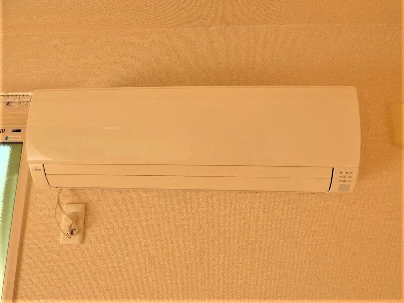 物件内観写真16　(当社の仲介手数料は一般的な賃料１ヶ月分ではなく半月分（税別）)