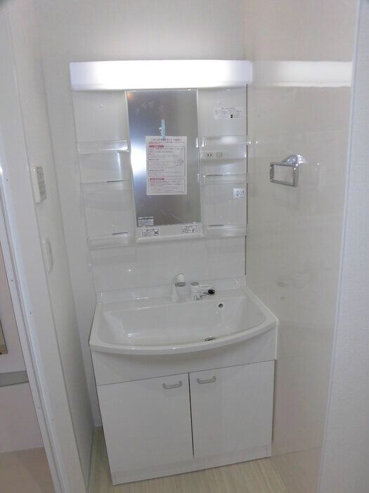 物件内観写真8　(反転、別号室のお写真です※イメージ)