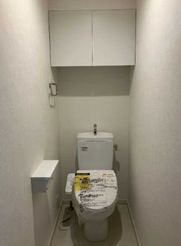 トイレ(類似物件の写真となります。※イメージ、現状優先。)