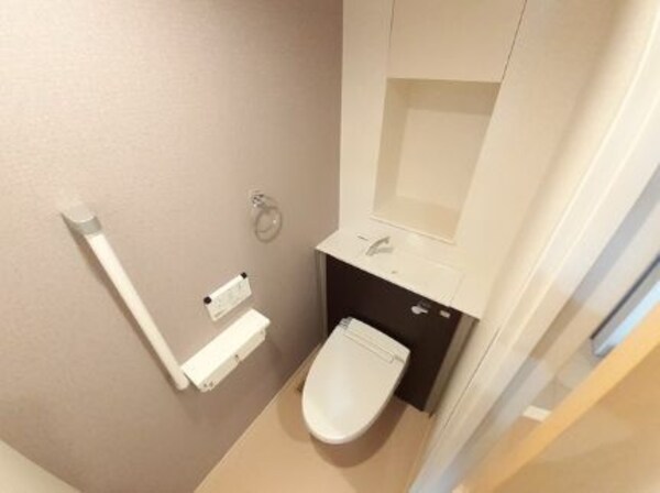 トイレ(類似物件の写真となります。※イメージ、現状優先。)