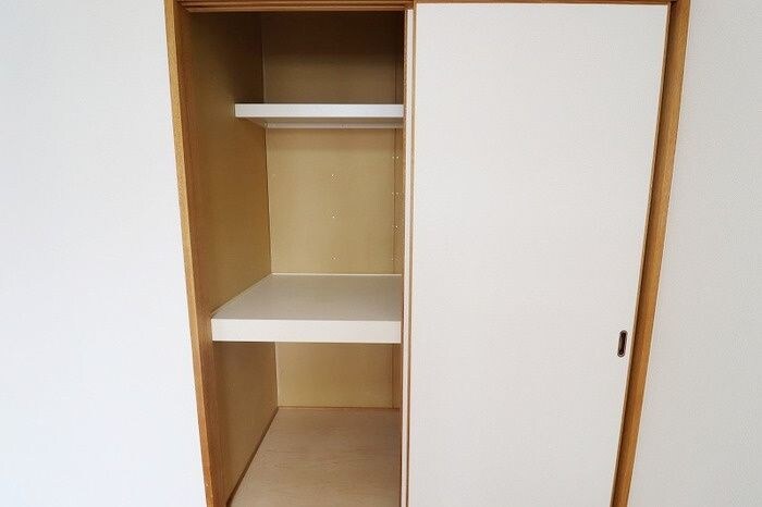 物件内観写真8　(別号室の写真となります（反転タイプ）)