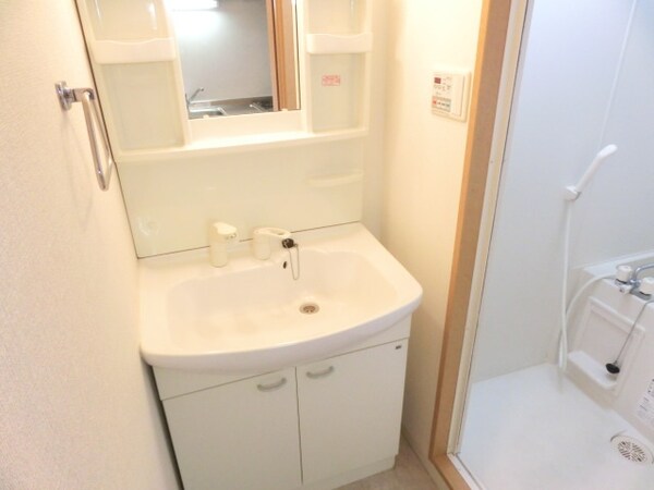 洗面・脱衣所(※同物件別部屋参考写真)