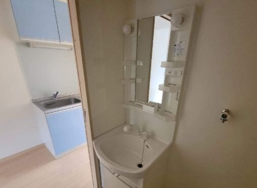 物件内観写真9　(※同物件別号室)