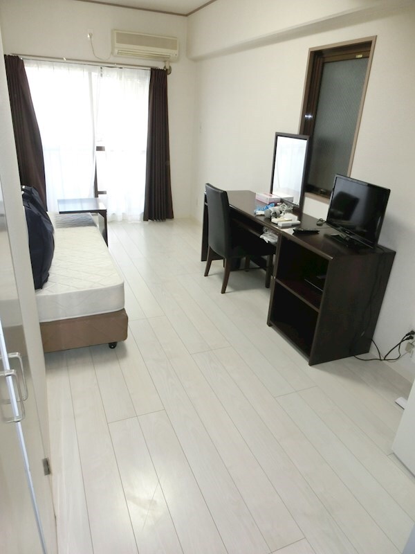 物件外観写真3　(※同物件別号室参考写真)