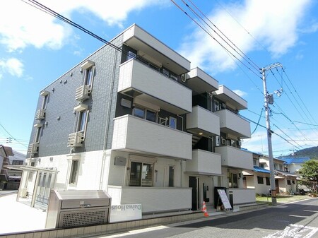 One wide 山本外観写真