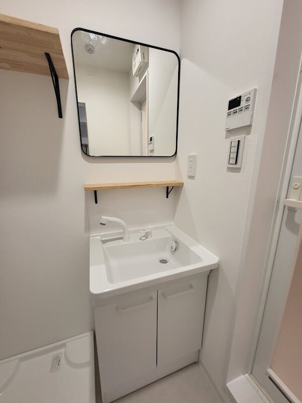 洗面・脱衣所(※同物件別号室参考写真)