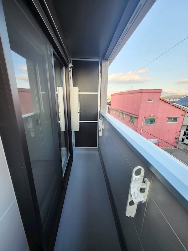 バルコニー(※同物件別号室参考写真)