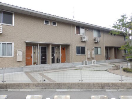 ＣＯＺＹ　ＣＯＵＲＴ　C棟外観写真