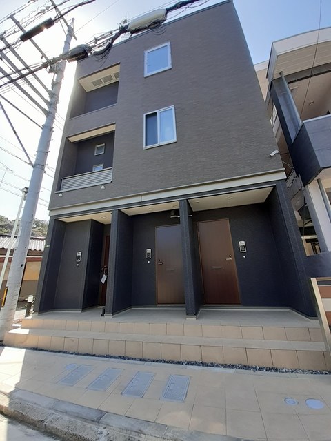 リフュージュ