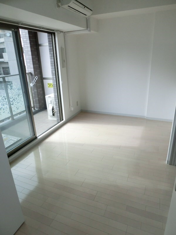 居室(※反転タイプの参考写真です)