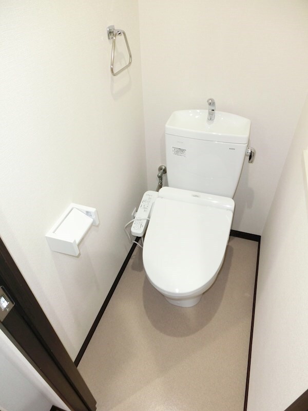 トイレ(※同物件別号室参考写真)