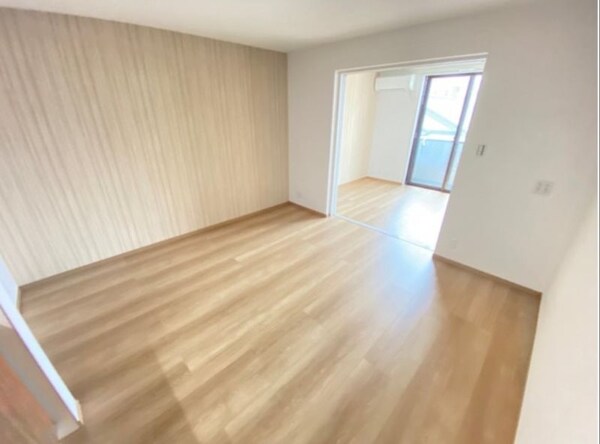 居室(※同物件別号室参考写真)