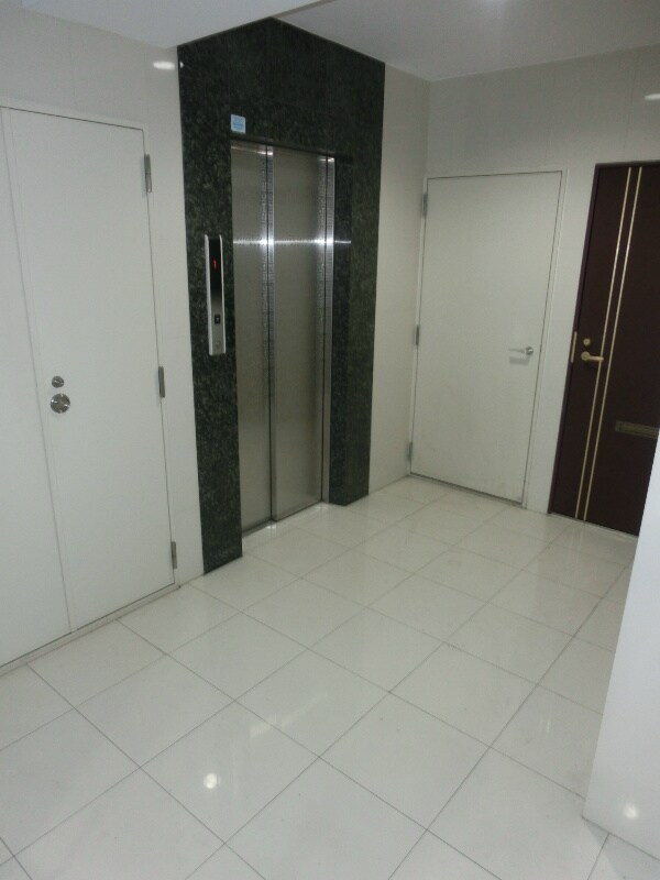 物件外観写真2　(ロビー☆)