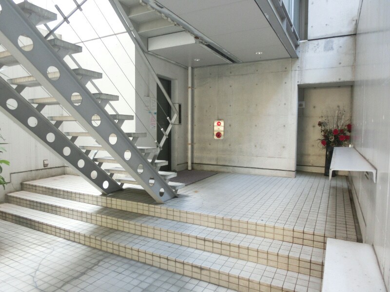 物件外観写真3　(☆オシャレなエントランス☆)