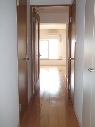 物件内観写真3　(※違うお部屋タイプです)