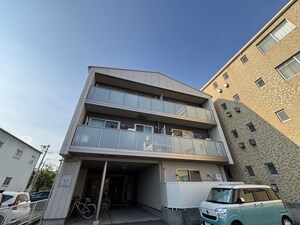 シャーメゾン東雲外観写真