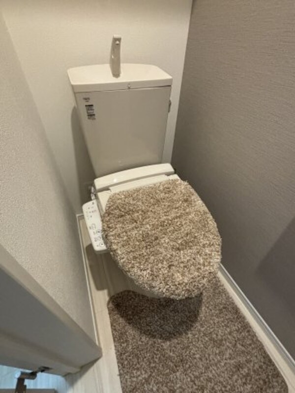 トイレ(※同物件参考写真)