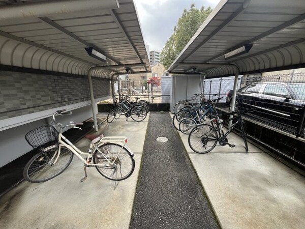 建物設備(駐輪場)