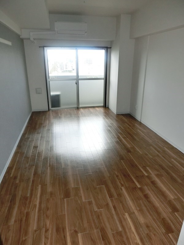 居室(※同物件別号室参考写真)