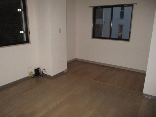 居室(※同物件別号室参考写真)