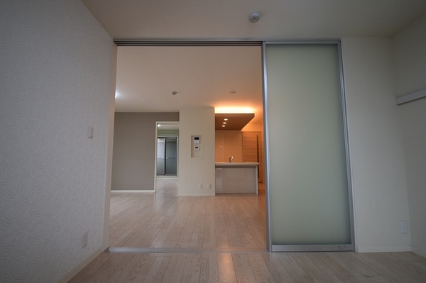 寝室(※同物件別号室参考写真)