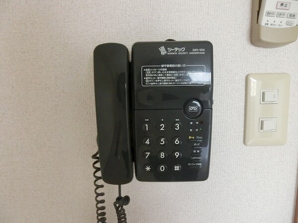 セキュリティ(※同マンションの別部屋参考写真)