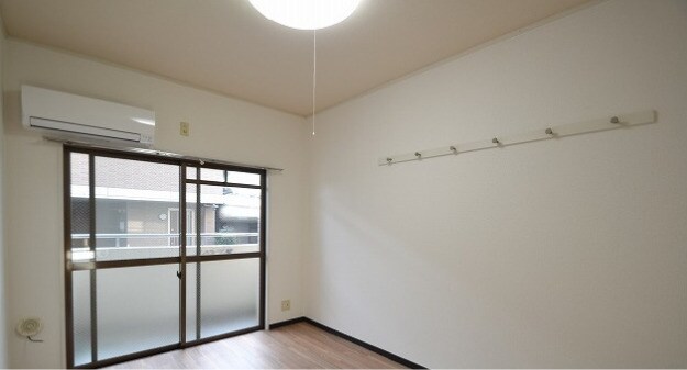 物件内観写真2　(同物件別号室参考写真)