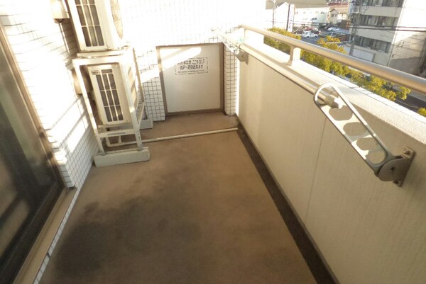 バルコニー(※同物件別号室参考写真)