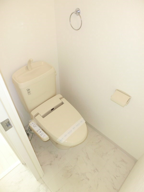 トイレ(※反転タイプの参考写真です)