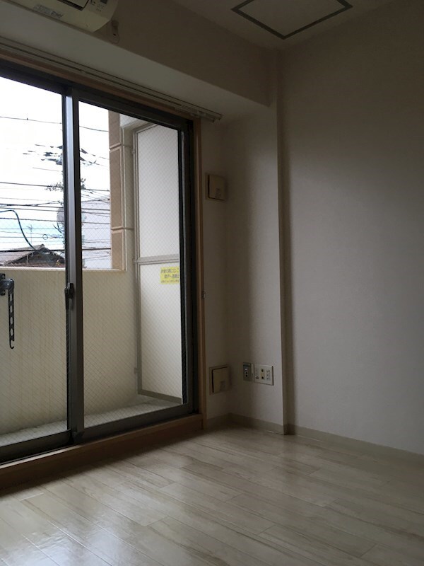居室(※同物件別号室参考写真)