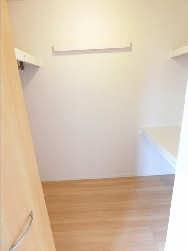 収納(※同物件別号室参考写真)