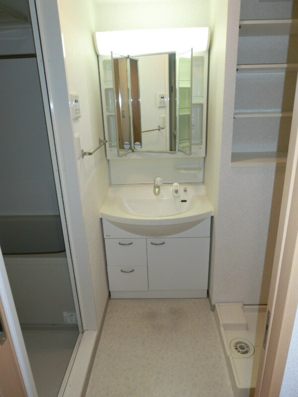 物件内観写真11　(※別部屋参考写真)