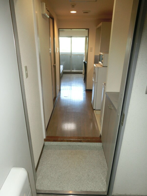 物件内観写真4　(ゆったり玄関☆)