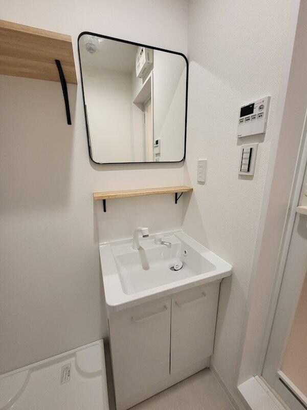 洗面・脱衣所(※同物件別号室参考写真)