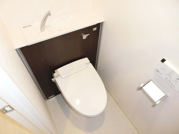 トイレ(※同物件内、別部屋の写真です。)