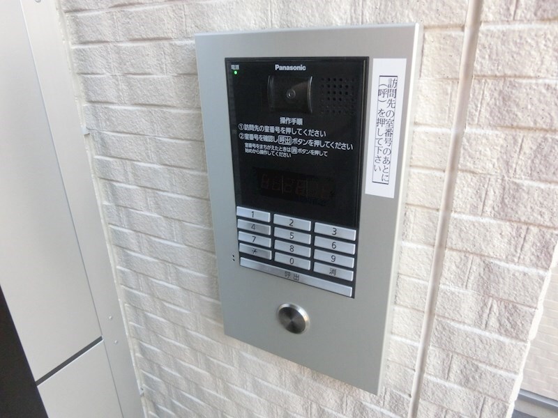 物件内観写真20　(オートロックで防犯面も安全)