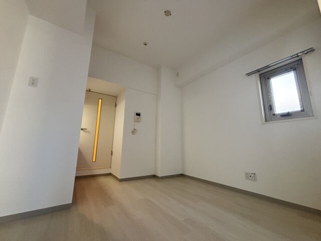 物件内観写真4　(※同物件別部屋参考写真建具の色要確認)