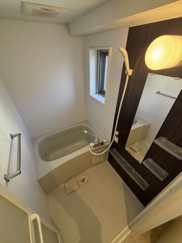 物件内観写真6　(※同物件別部屋参考写真建具の色要確認)