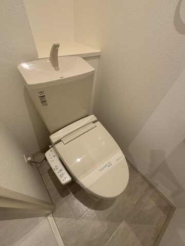 物件内観写真8　(※同物件別部屋参考写真建具の色要確認)