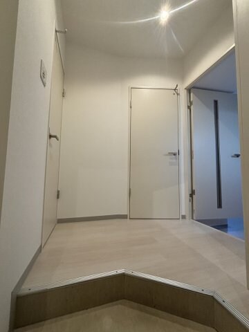 物件内観写真13　(※同物件別部屋参考写真建具の色要確認)