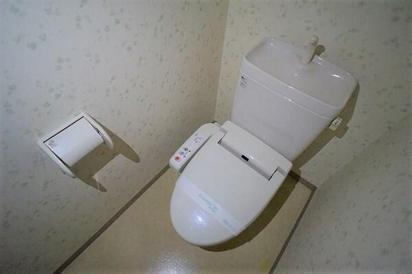 トイレ(別のお部屋の写真になります。別のお部屋の写真になります。)