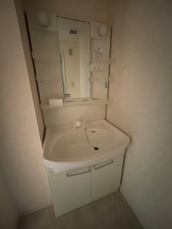 洗面・脱衣所(※同物件、別部屋参考写真)